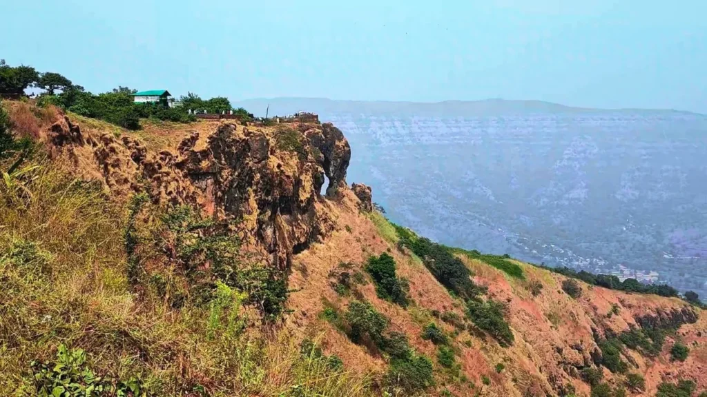 needle hole or elephant head point in mahabaleshwar