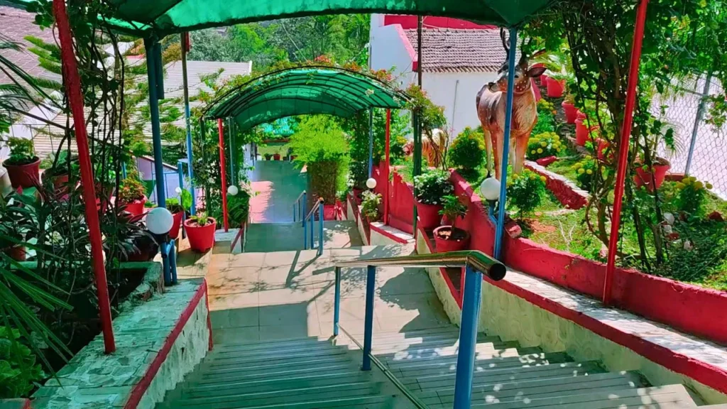 view of chitrakoot hill resort in saputara