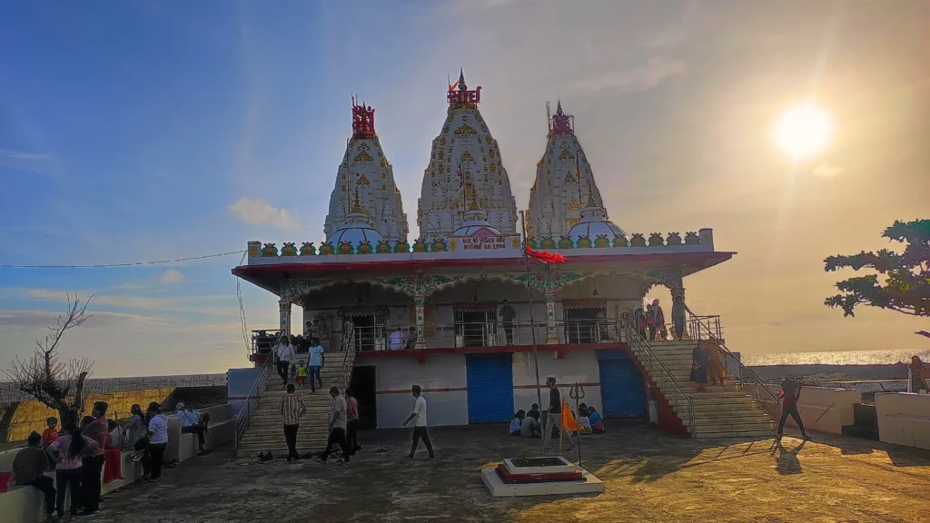 dabhari beach temple