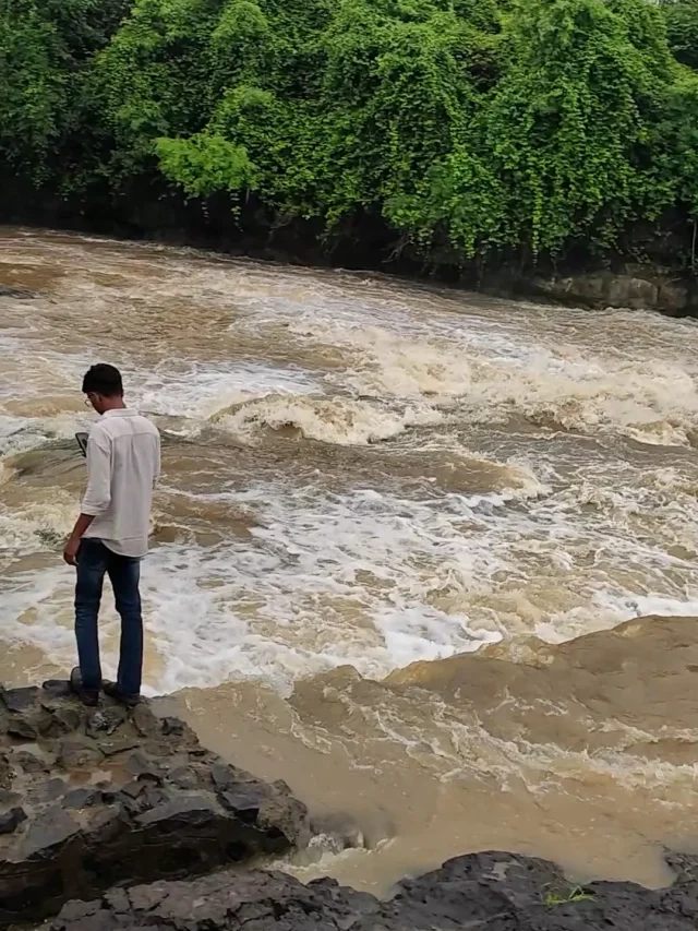 સુરતથી સાવ નજીક કુદરતનો હિડન વોટરફોલ