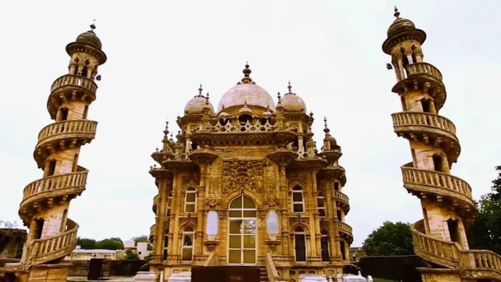 mahabat maqbara in junagadh